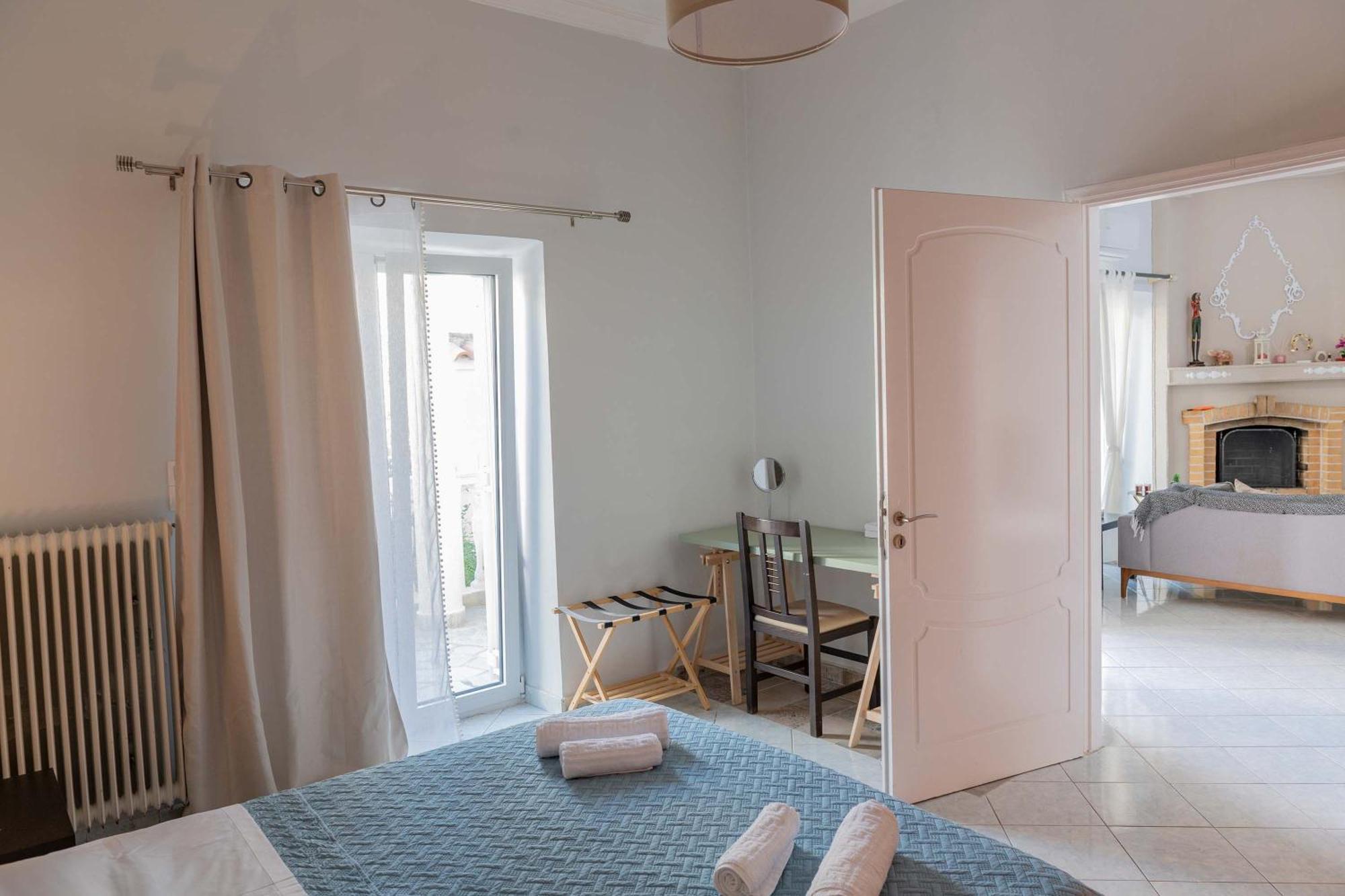Private Spacious Apartment Atena Exterior foto