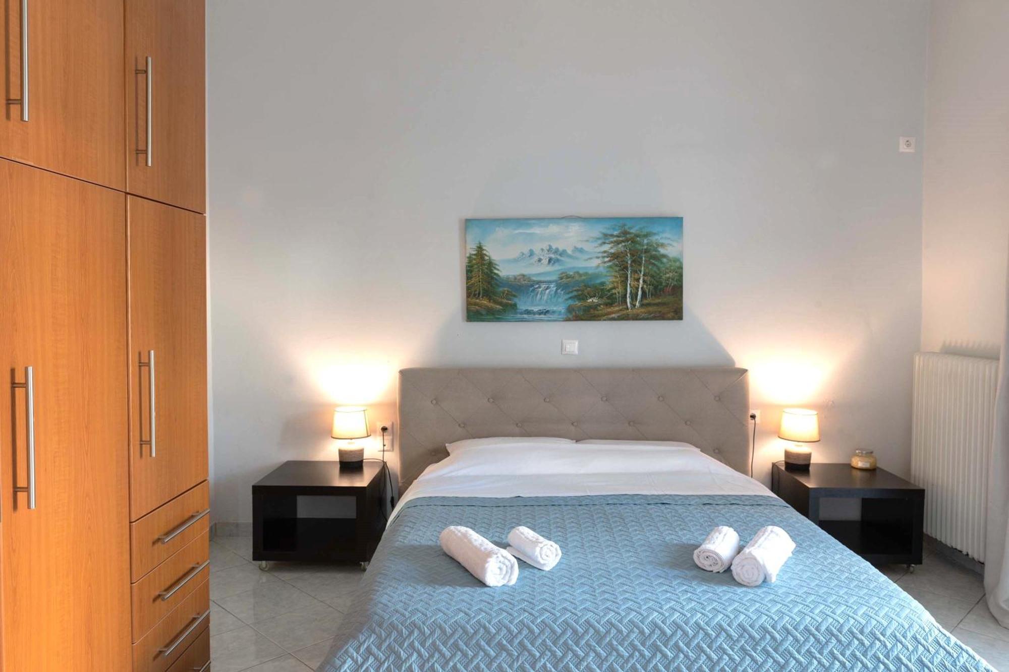 Private Spacious Apartment Atena Exterior foto